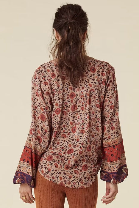 Watermark Positioning Flower Collarless Long Sleeved Shirt